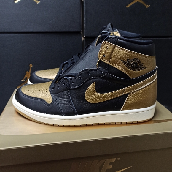 Jordan 1 retro high og main image 4